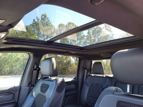 Used 2021 RAM 1500 Big Horn w/ Built-to-serve Edition image 22