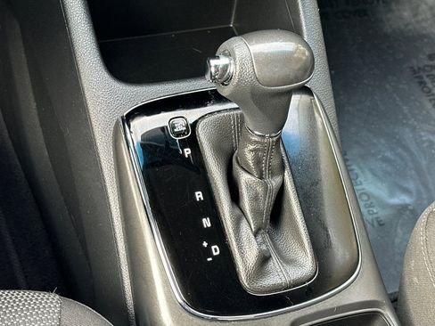 Used 2018 Kia Forte LX image 21