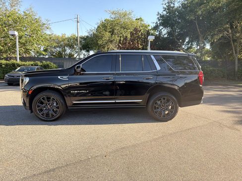 Used 2023 GMC Yukon Denali RWD image 6