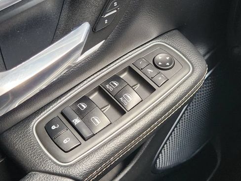 Used 2021 RAM 1500 Laramie w/ Laramie Southwest Edition RWD image 24