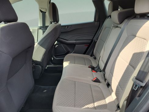 Used 2022 Ford Escape SE w/ SE Sport Appearance Package FWD image 9