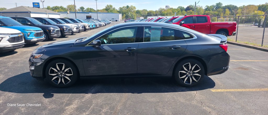 Used 2021 Chevrolet Malibu RS FWD image 3