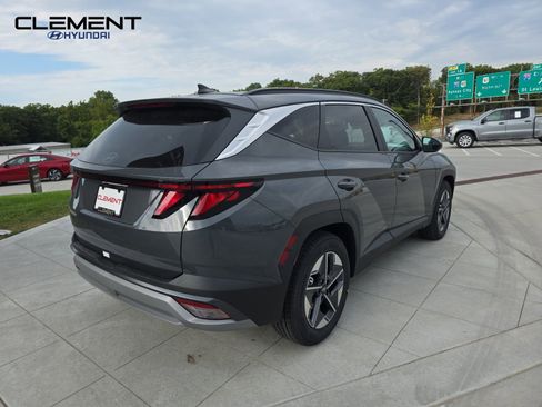 New 2026 Hyundai Tucson SEL image 6
