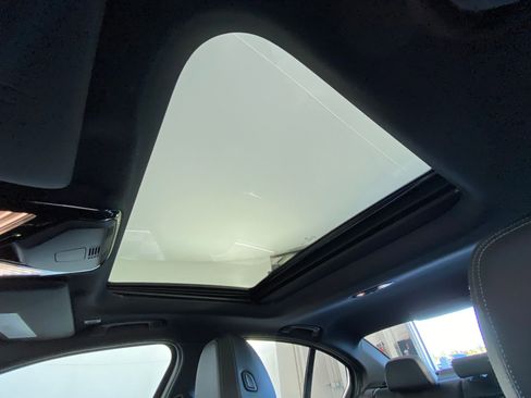 Certified 2025 BMW 330i Sedan image 12