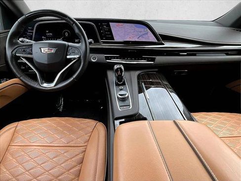 Used 2021 Cadillac Escalade Premium Luxury w/ Driver Assist Tech Package AWD/4WD image 16