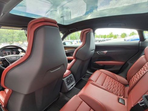 Certified 2024 Audi e-tron GT Premium Plus w/ Executive Package AWD/4WD image 19