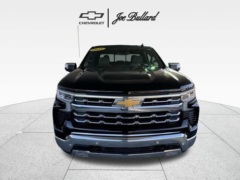 Used 2025 Chevrolet Silverado 1500 LTZ w/ LTZ Premium Package image 3