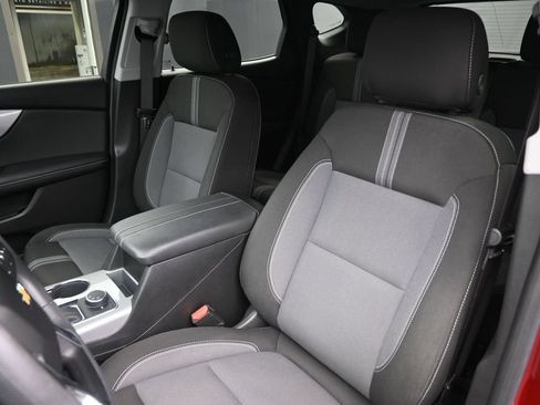 Used 2023 Chevrolet Blazer LT w/ Convenience Package FWD image 11