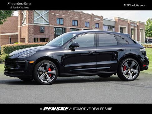 Used 2023 Porsche Macan S AWD/4WD image 1