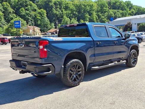 Used 2022 Chevrolet Silverado 1500 LT Trail Boss w/ LT Trail Boss Premium Package AWD/4WD image 6