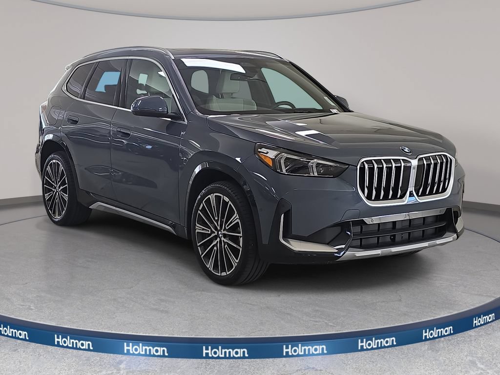 Used 2026 BMW X1 xDrive28i w/ Technology Package AWD/4WD image 4