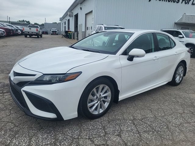Used 2024 Toyota Camry SE FWD image 21