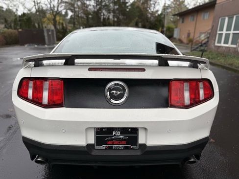 Used 2012 Ford Mustang GT Premium image 4