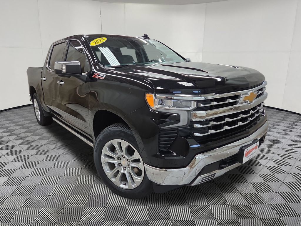 Used 2024 Chevrolet Silverado 1500 LTZ w/ LTZ Convenience Package II AWD/4WD image 3