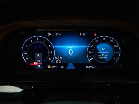 Used 2025 Volkswagen Atlas SE FWD image 19