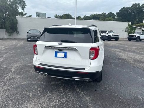Used 2023 Ford Explorer XLT w/ Equipment Group 202A RWD image 6