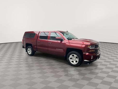 Used 2017 Chevrolet Silverado 1500 LT w/ All Star Edition image 36