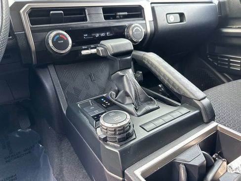Certified 2025 Toyota 4Runner SR5 AWD/4WD image 28