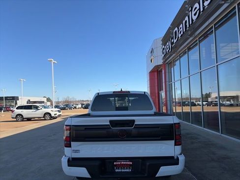 New 2026 Nissan Frontier Pro-X image 3