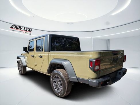 New 2026 Jeep Gladiator Sport image 5