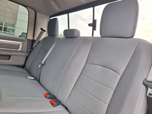 Used 2020 RAM 1500 Classic SLT AWD/4WD image 23