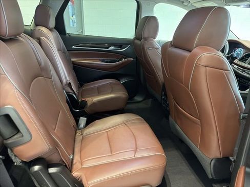 Used 2019 Buick Enclave Avenir w/ Avenir Technology Package AWD/4WD image 14
