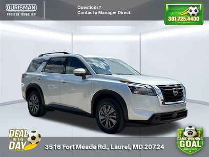 Used 2025 Nissan Pathfinder SV