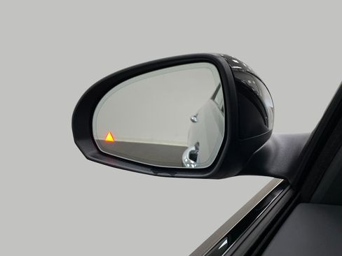 Certified 2025 Mercedes-Benz C 300 4MATIC Sedan image 19