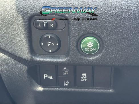 Used 2021 Honda Pilot Touring image 25