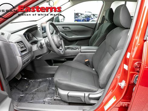 Used 2024 Nissan Rogue S AWD/4WD image 14