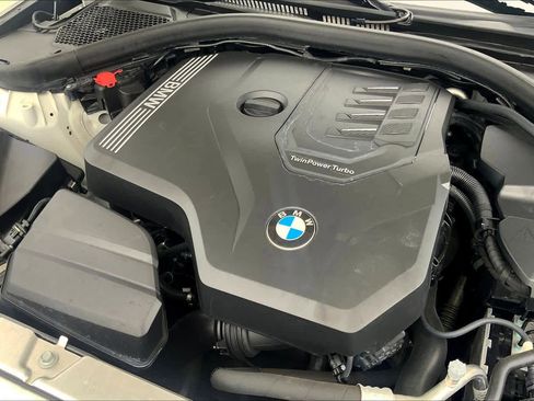 Used 2023 BMW 330i Sedan w/ Premium Package image 32