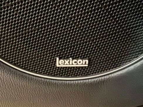 Used 2025 Genesis GV70 3.5T Sport w/ Sport Prestige Package image 21