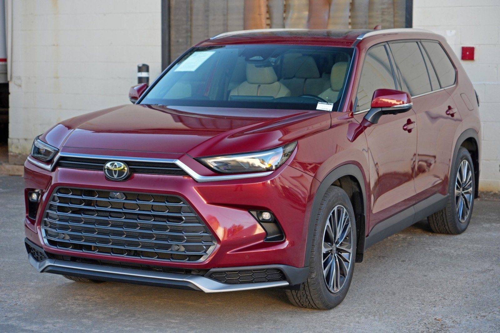Used 2024 Toyota Grand Highlander AWD Hybrid image 50