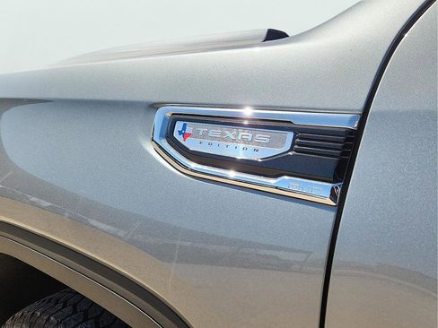 New 2026 GMC Sierra 1500 SLT AWD/4WD image 11