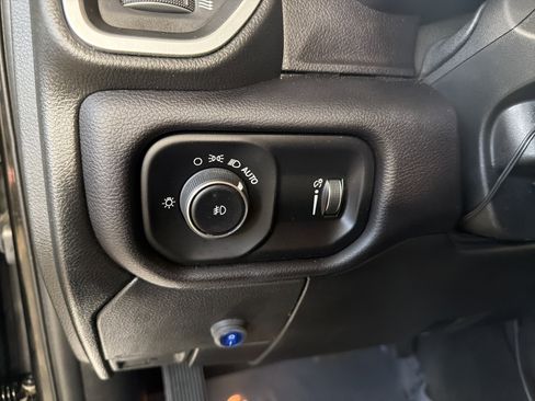 Used 2024 RAM 3500 SLT w/ Quick Order Package 2YG SLT image 23