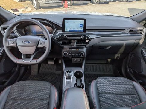 Certified 2025 Ford Escape ST-Line w/ Equipment Group 301A image 15