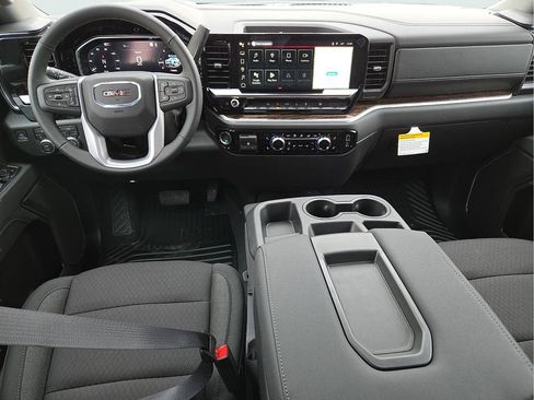 New 2026 GMC Sierra 1500 SLE image 11