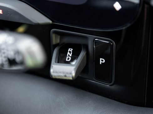 Used 2024 Porsche Taycan GTS image 18