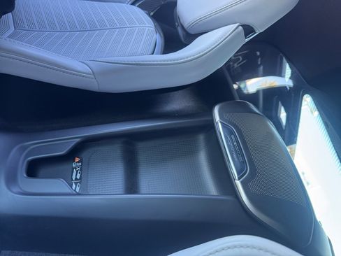 Used 2024 Chevrolet Corvette Z06 image 32