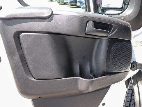 Used 2024 RAM ProMaster 2500 w/ Convenience Group FWD image 21