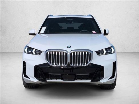 New 2026 BMW X5 xDrive40i w/ M Sport Package AWD/4WD image 6