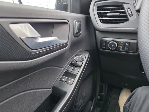 Used 2023 Ford Escape ST-Line Select w/ Tech Pack #2 image 18