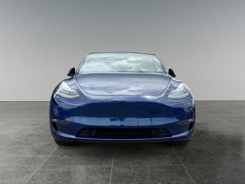 Used 2021 Tesla Model Y Long Range AWD/4WD image 9