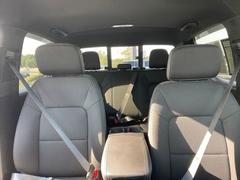 Used 2024 GMC Canyon Elevation w/ Convenience Package image 28