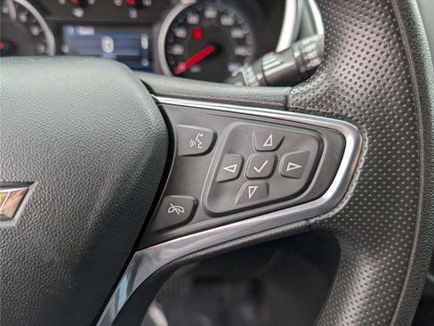 Used 2022 Chevrolet Equinox LT image 23