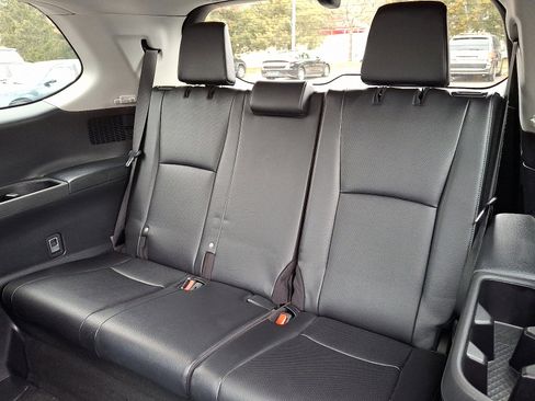 Used 2024 Toyota Grand Highlander Platinum image 10