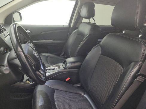 Used 2019 Dodge Journey Crossroad image 17