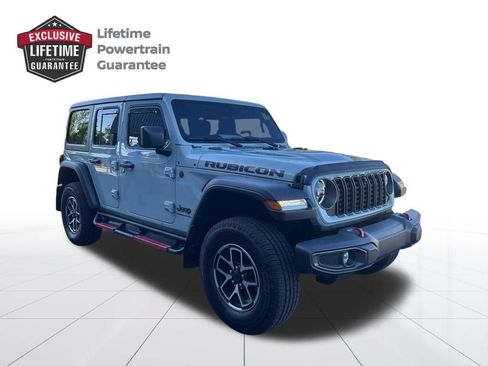 Used 2024 Jeep Wrangler Unlimited Rubicon w/ Dual Top Group AWD/4WD image 7