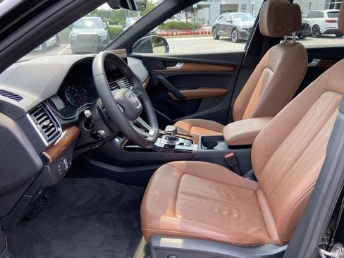 Used 2023 Audi Q5 2.0T Premium w/ Convenience Package AWD/4WD image 23