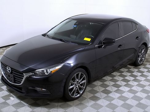 Used 2018 MAZDA MAZDA3 Touring image 3